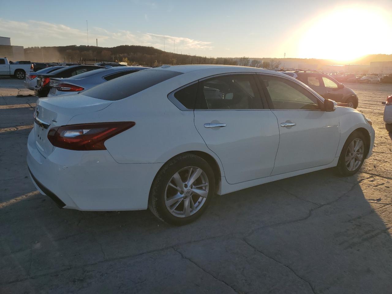 2018 Nissan Altima - Image 3