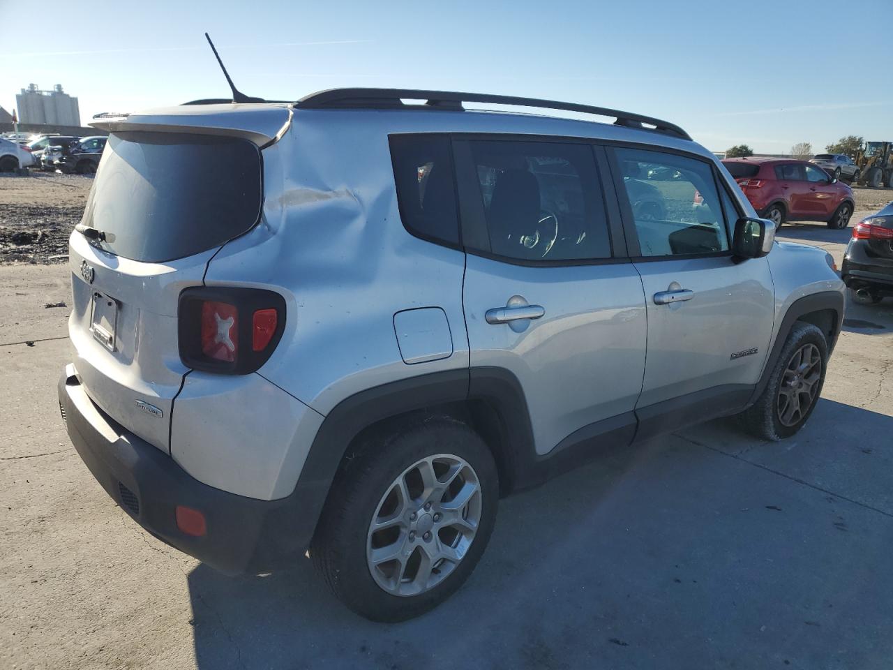 VIN ZACCJABT0GPE33281 2016 JEEP RENEGADE no.3