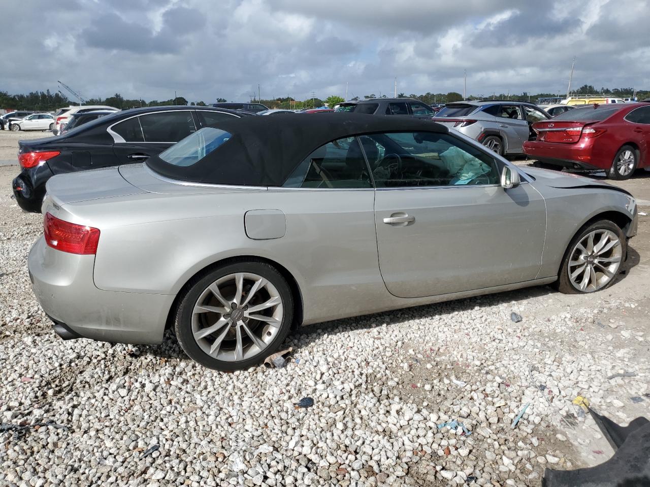 VIN WAULFAFHXDN005369 2013 AUDI A5 no.3