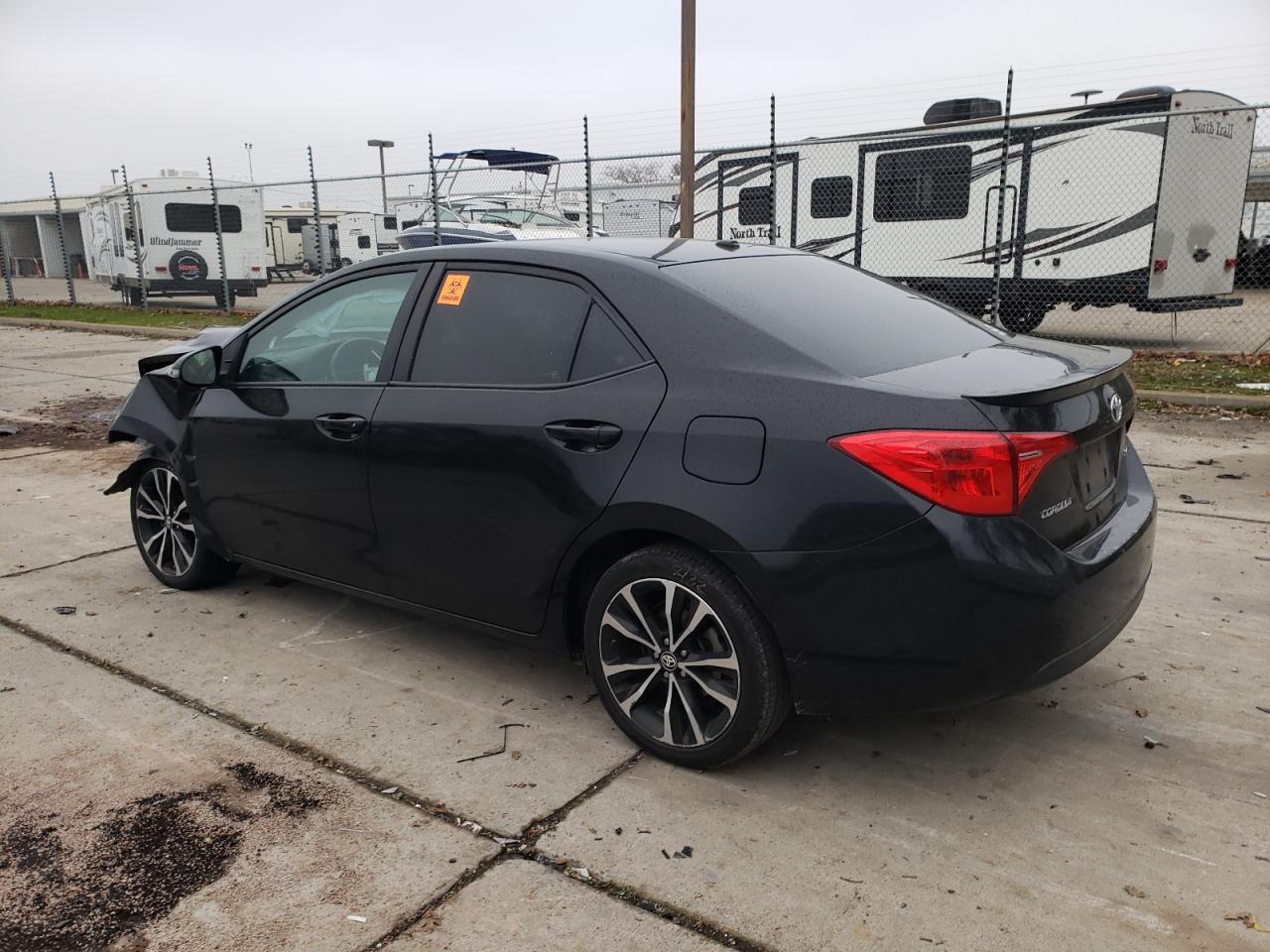 VIN 5YFBURHEXHP680444 2017 TOYOTA COROLLA no.2