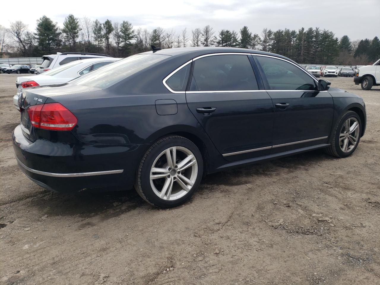 VIN 1VWCN7A3XDC121944 2013 VOLKSWAGEN PASSAT no.3