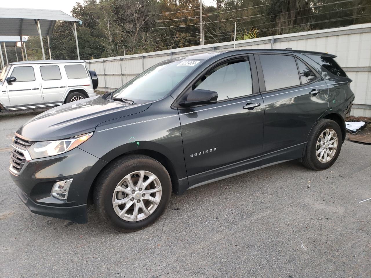 2020 Chevrolet Equinox - Image 1