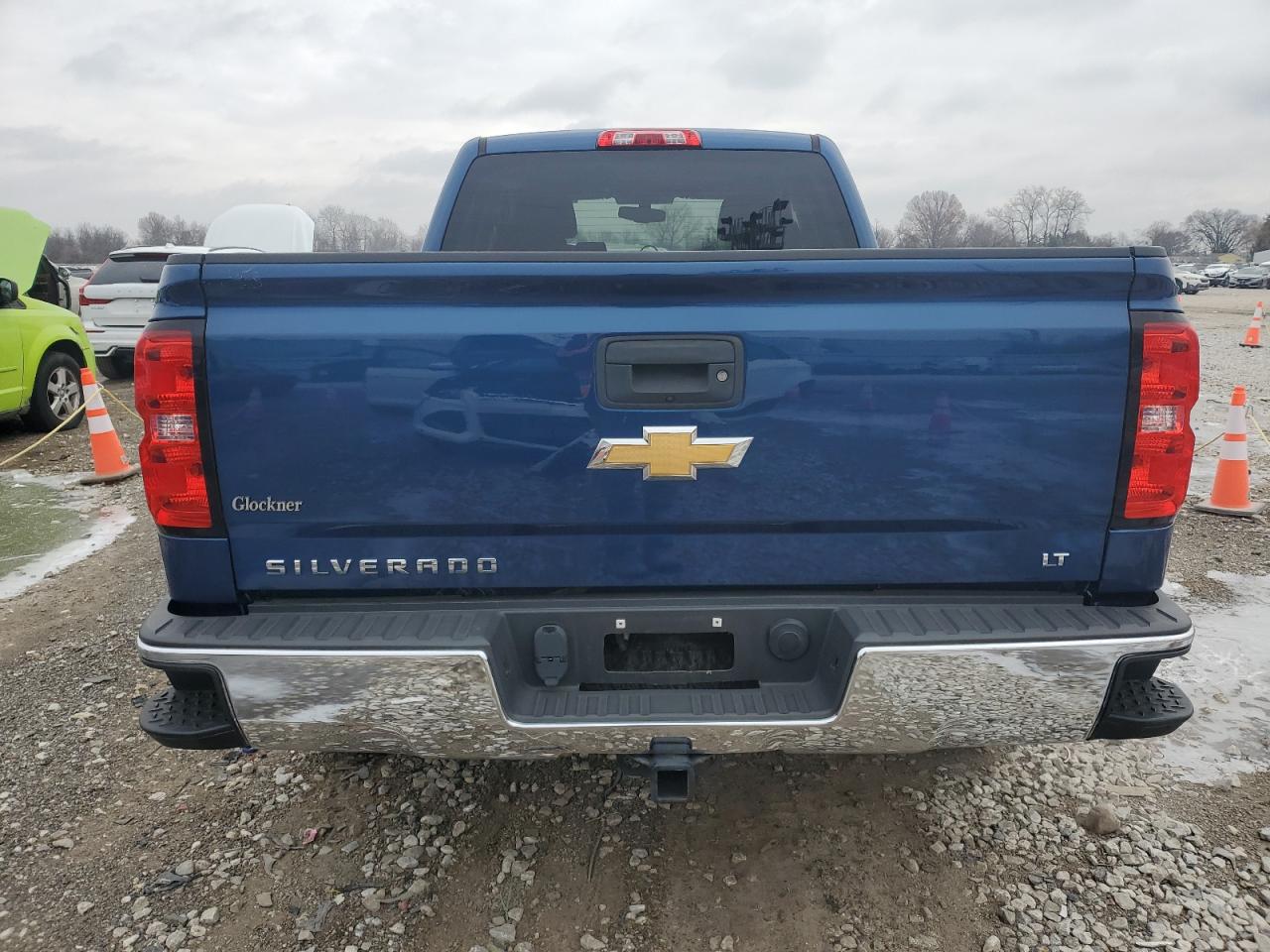 2017 Chevrolet Silverado - Image 6