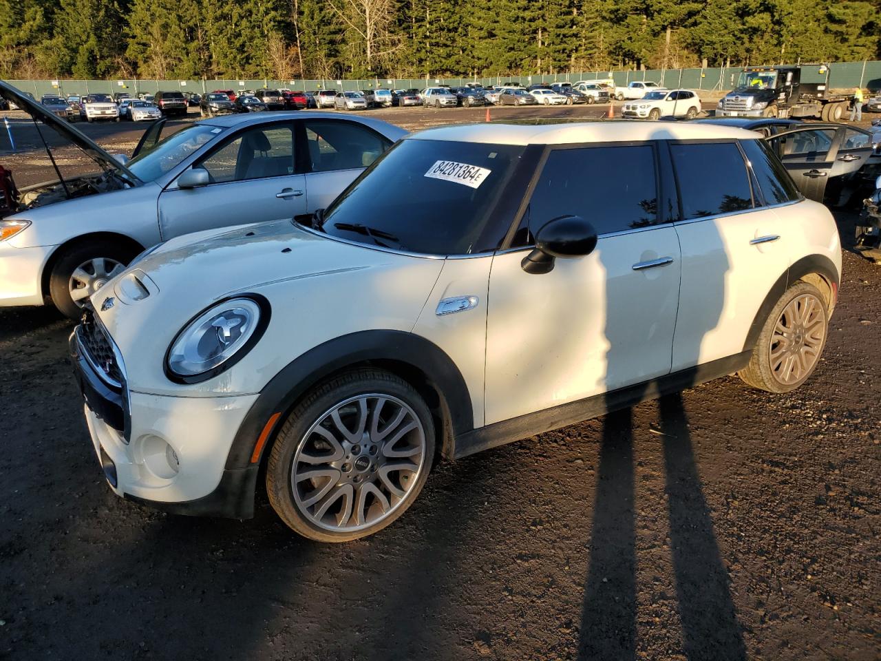 2016 MINI Cooper - Image 1