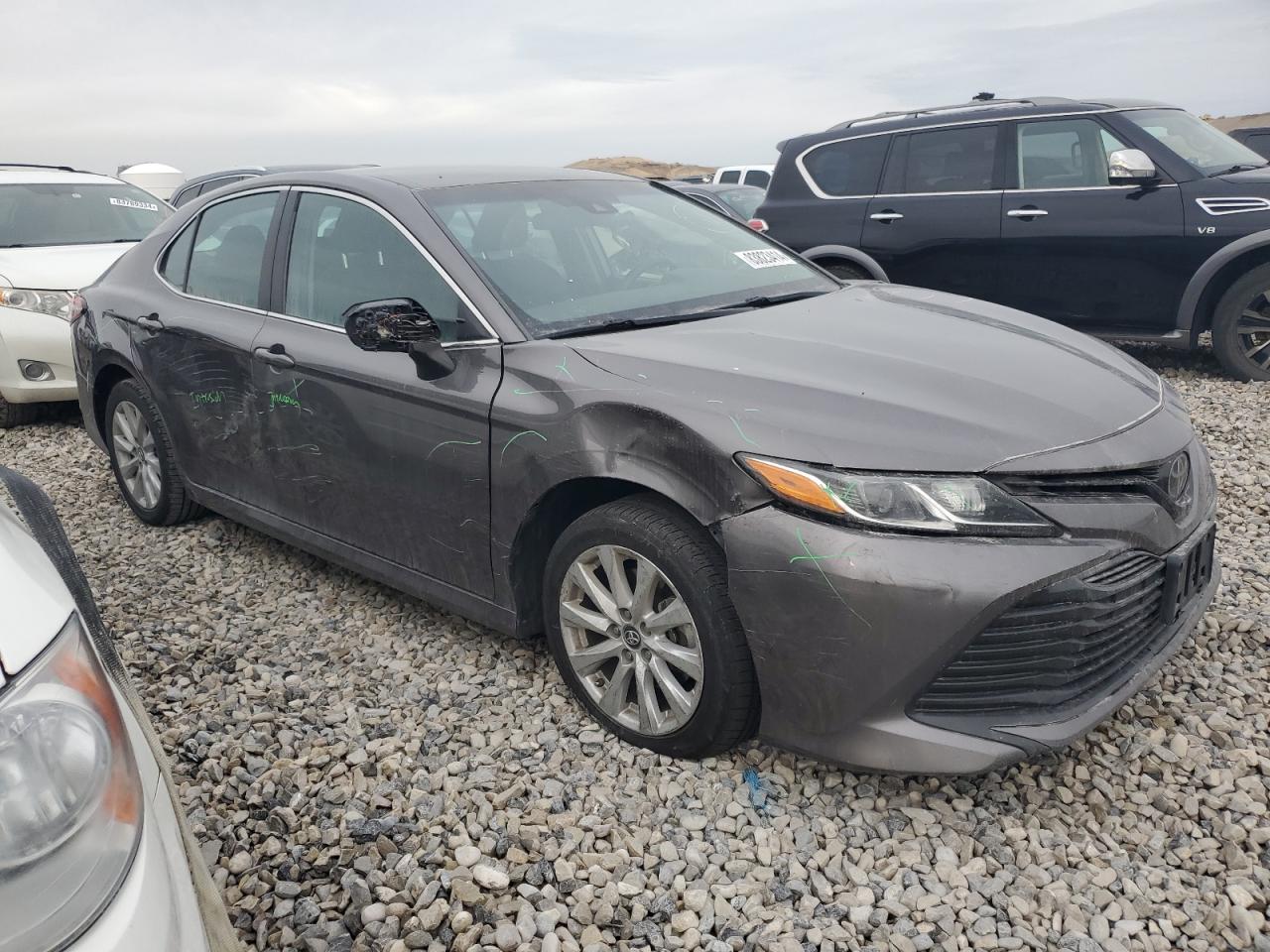 VIN 4T1B11HK5KU797113 2019 TOYOTA CAMRY no.4