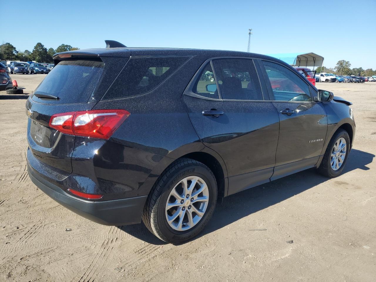 2020 Chevrolet Equinox - Image 3