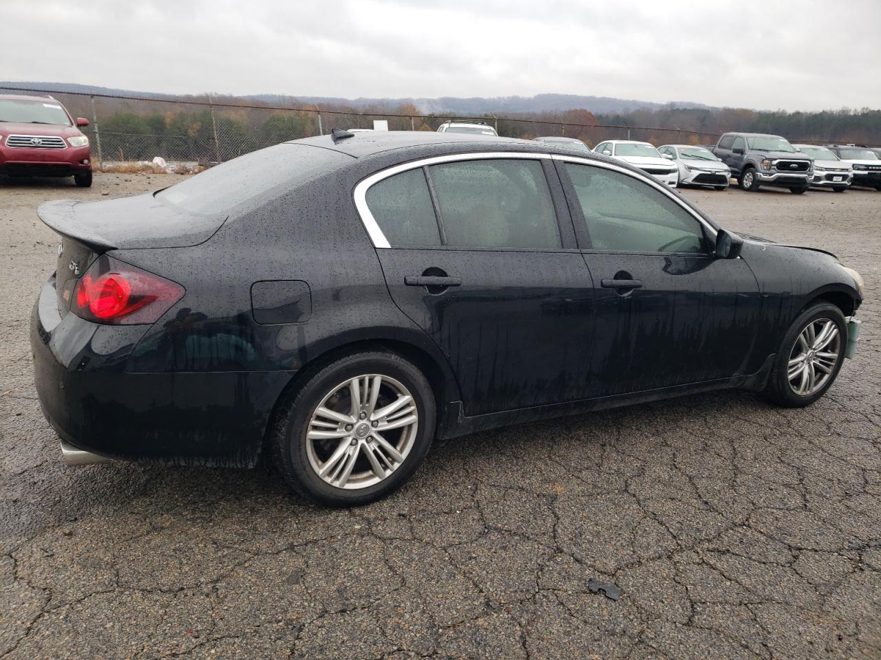 2011 Infiniti G - Image 3