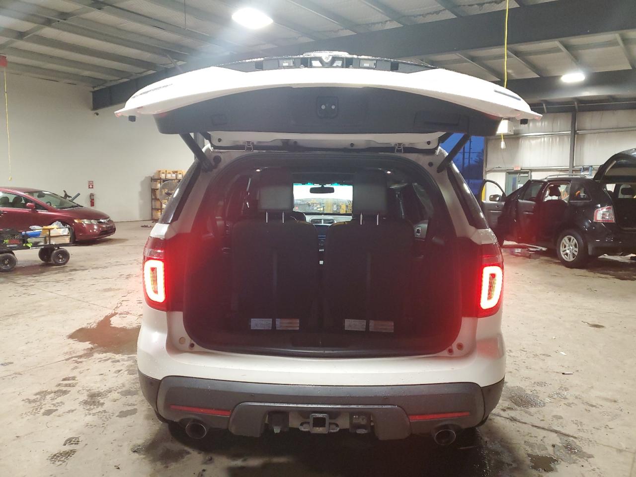 2014 Ford Explorer - Image 6