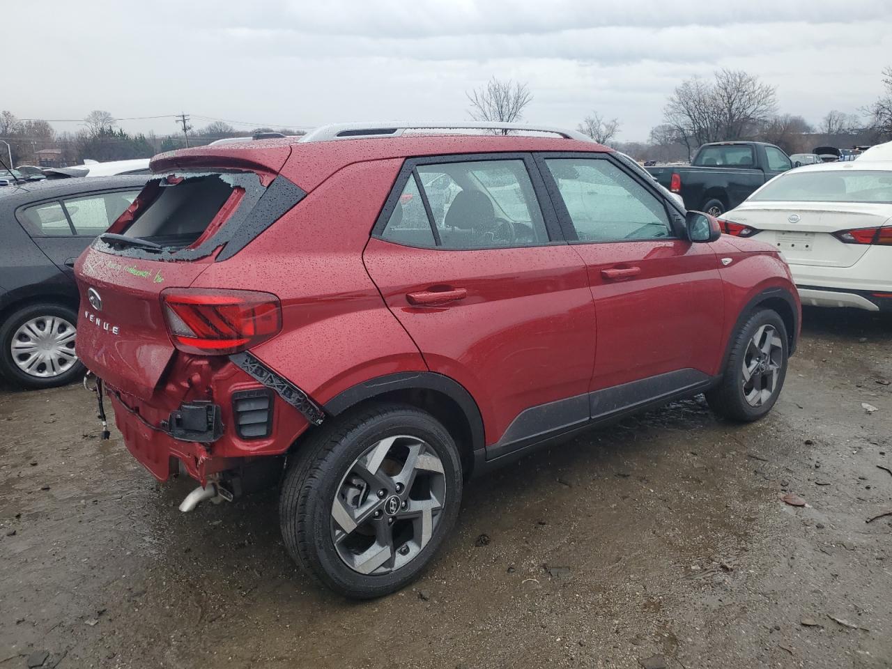 2024 Hyundai Venue - Image 3