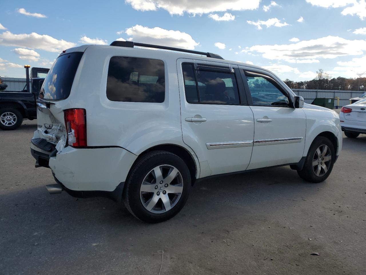 2015 Honda Pilot - Image 3
