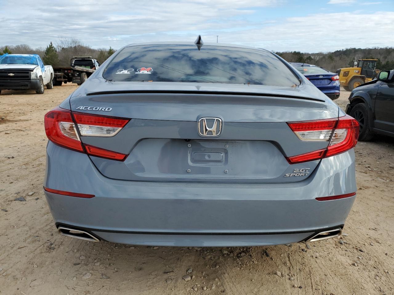 2022 Honda Accord - Image 6