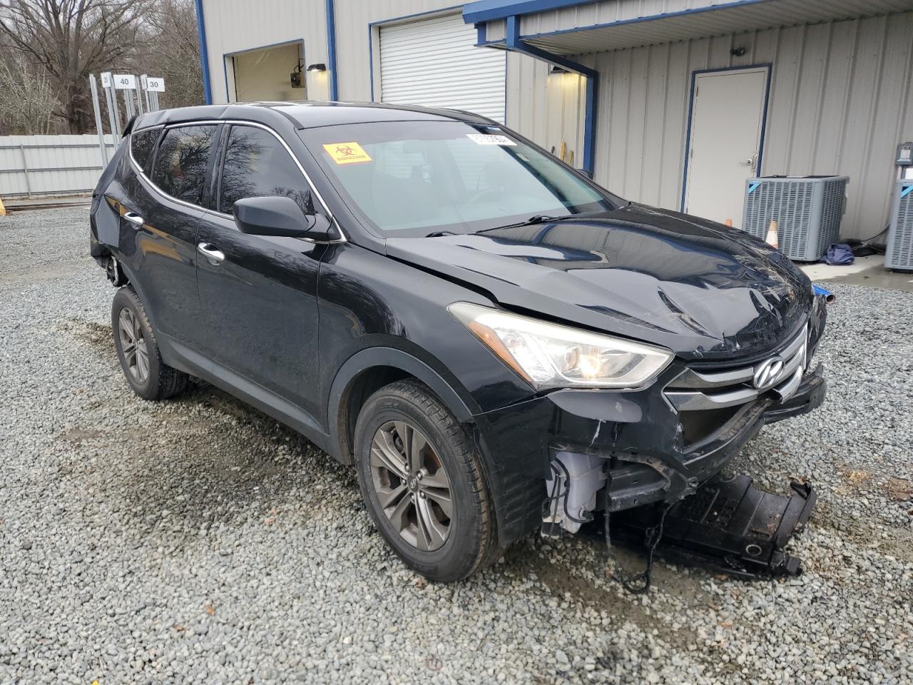 2016 Hyundai Santa Fe - Image 4