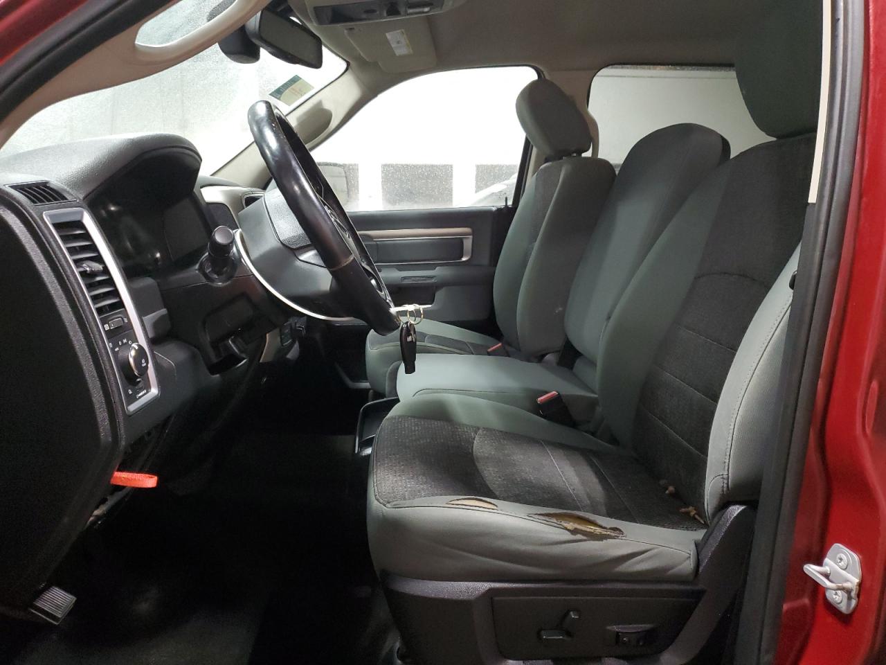 2015 RAM 1500 - Image 7