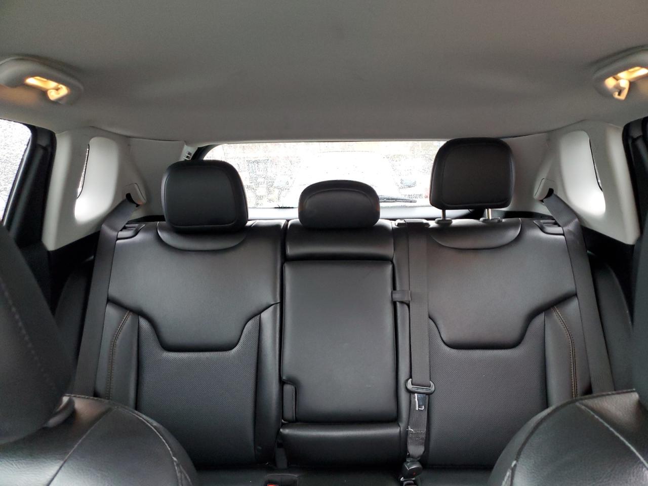 2020 Jeep Compass - Image 10