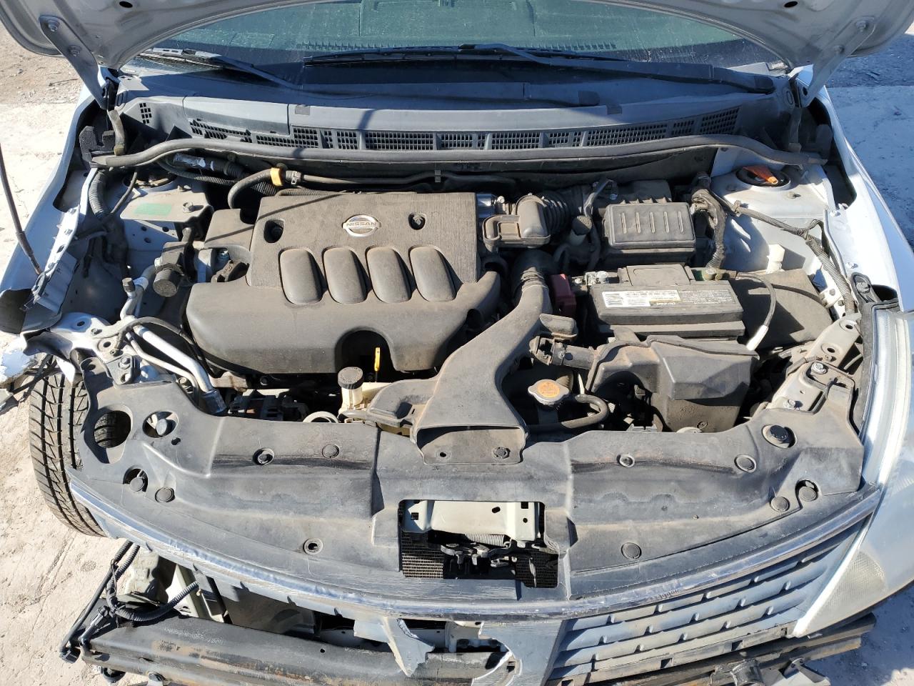 2009 Nissan Versa - Image 11