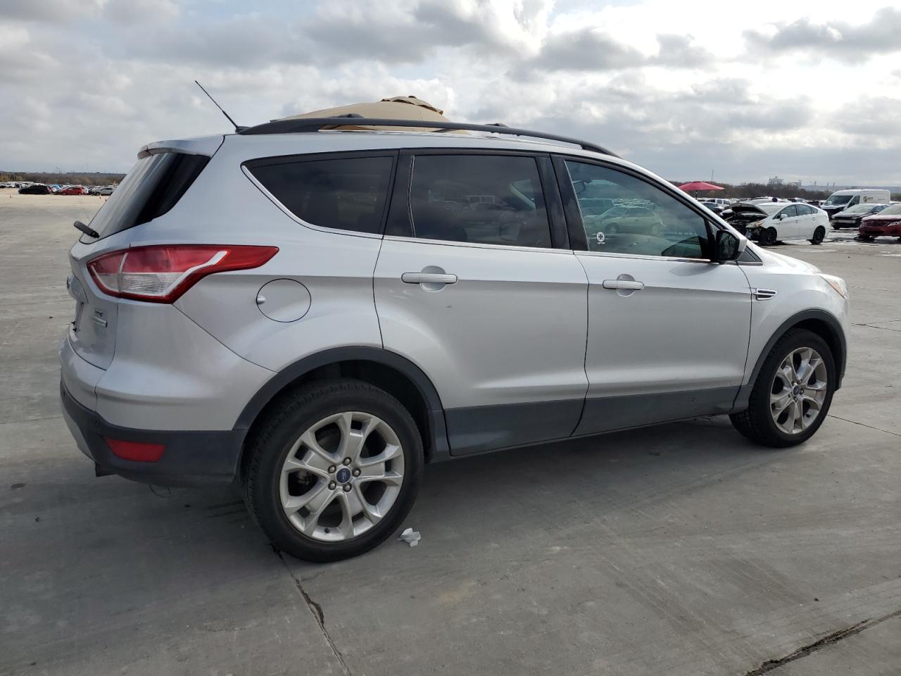 VIN 1FMCU0GX7DUC13364 2013 FORD ESCAPE no.3