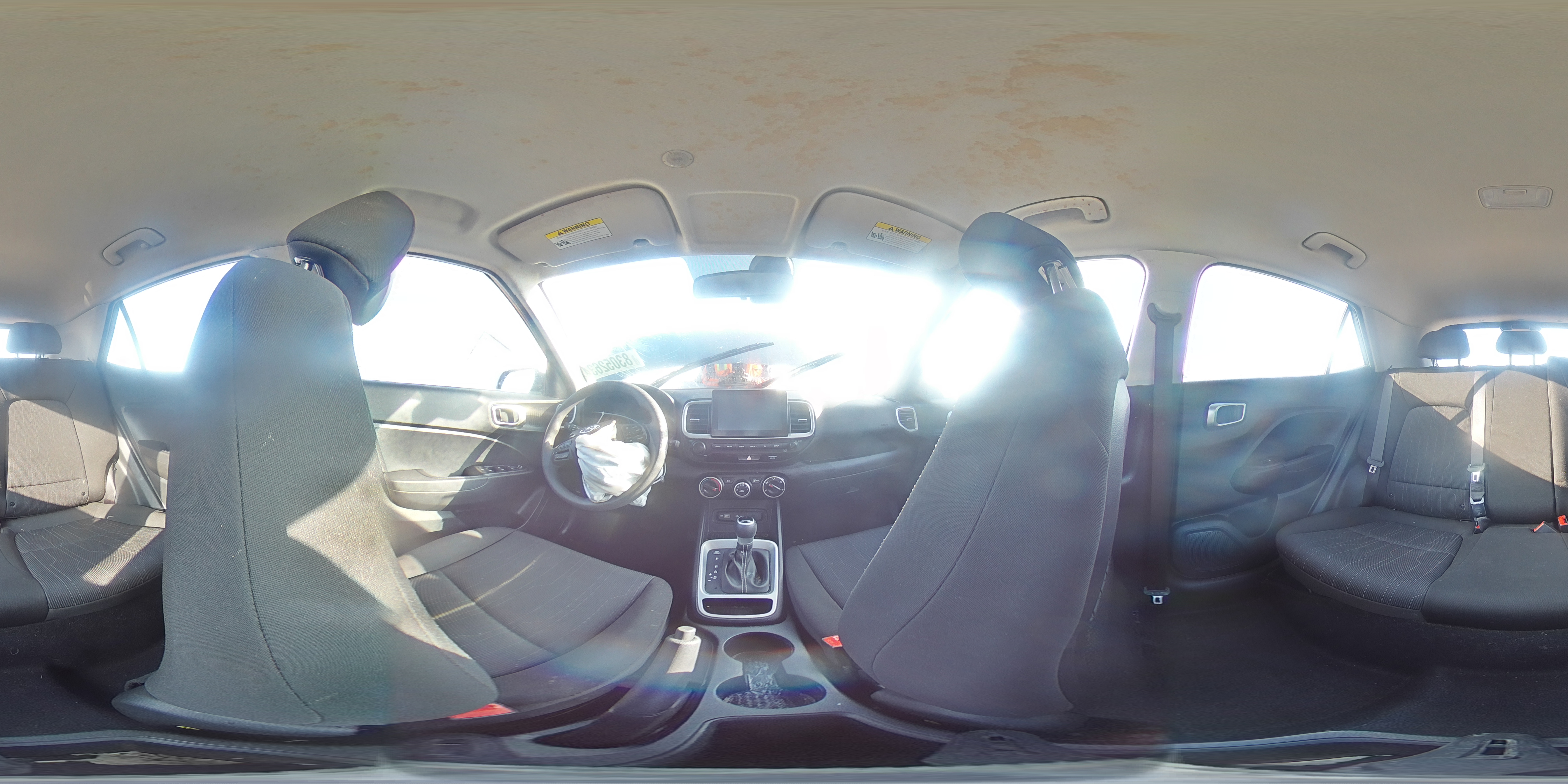 2022 Hyundai Venue - Image 14