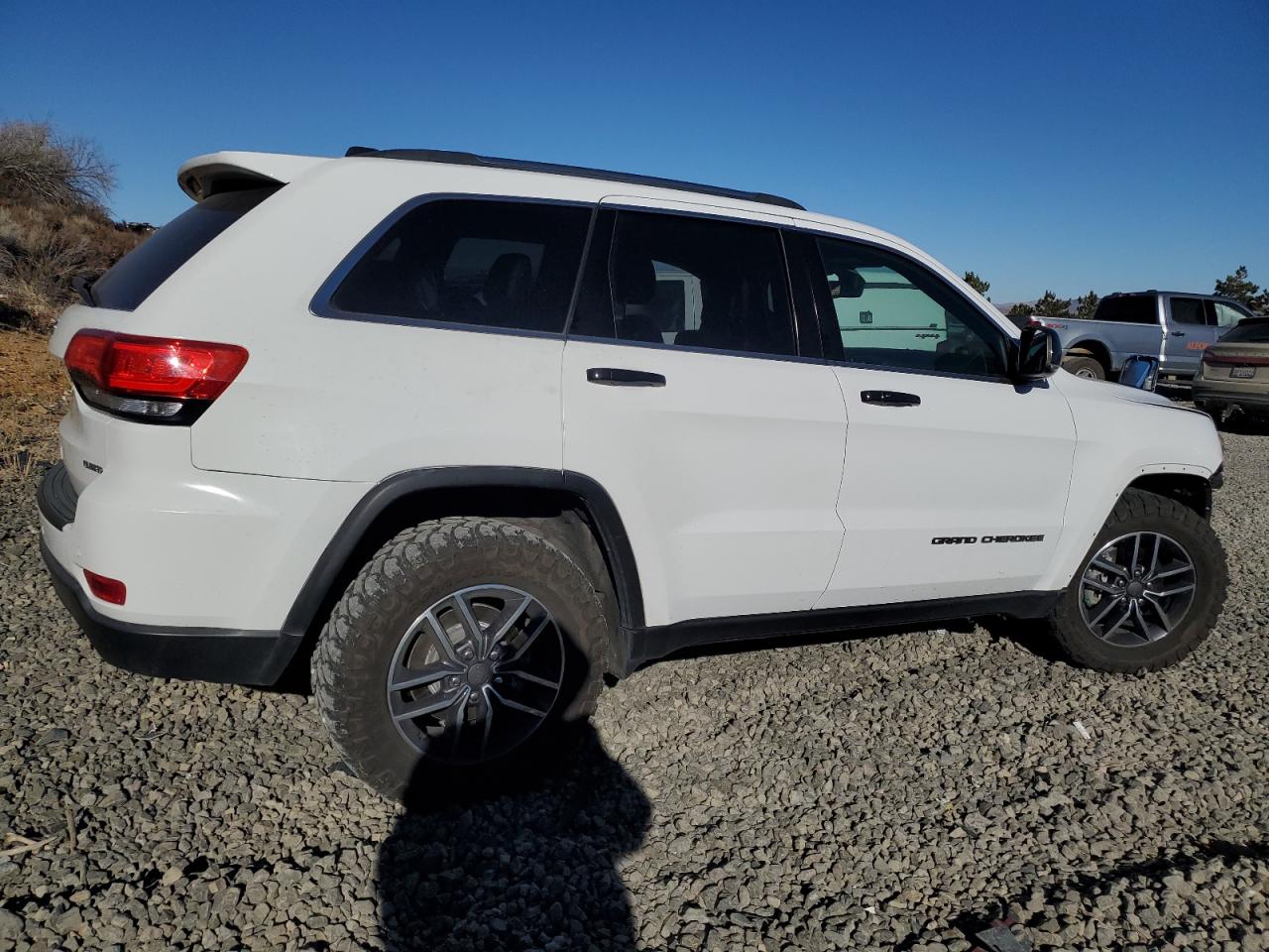 2019 Jeep Grand Cherokee - Image 3