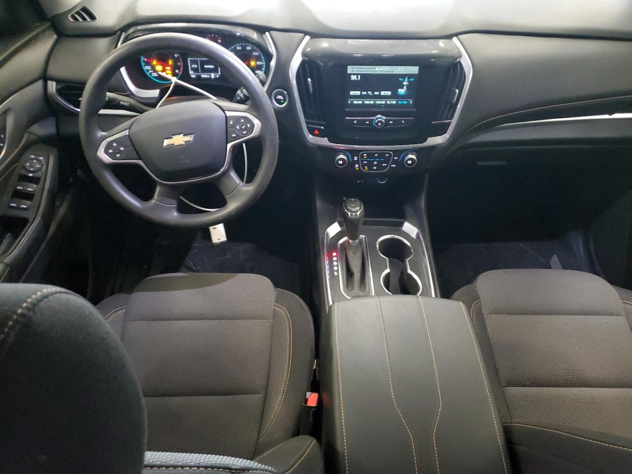 VIN 1GNERFKW2KJ244821 2019 CHEVROLET TRAVERSE no.8