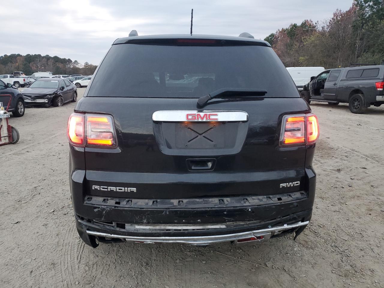2013 GMC Acadia - Image 6