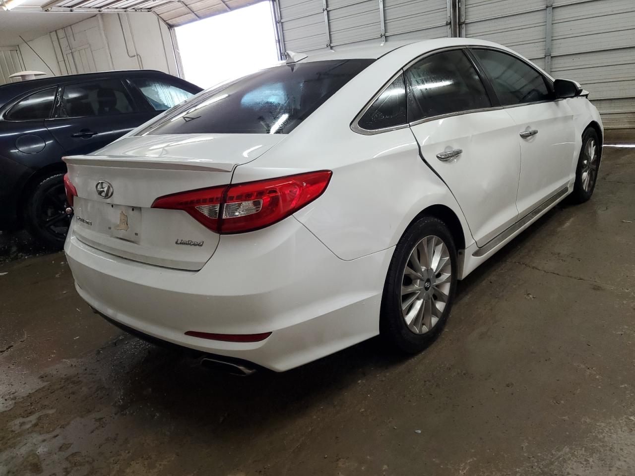 2015 Hyundai Sonata - Image 3