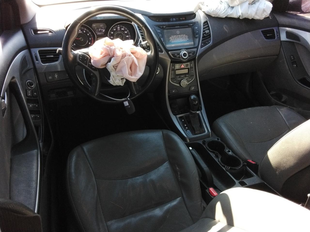 2014 Hyundai Elantra - Image 8