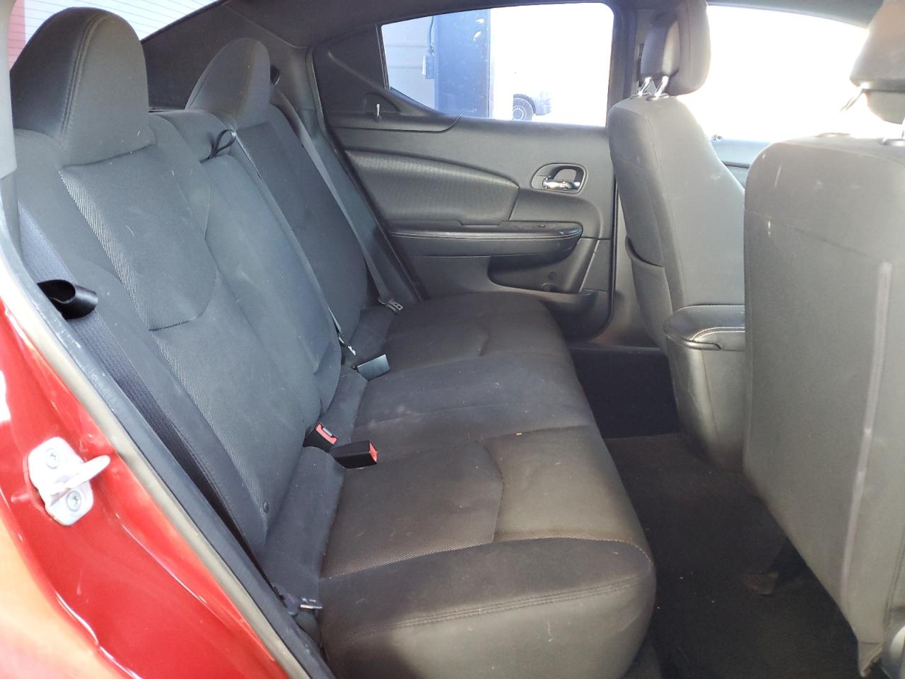 2013 Dodge Avenger - Image 10
