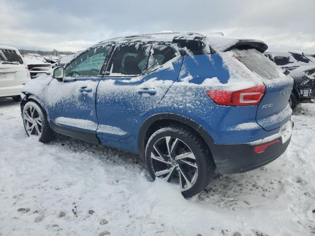  VOLVO XC40 2021 Синий