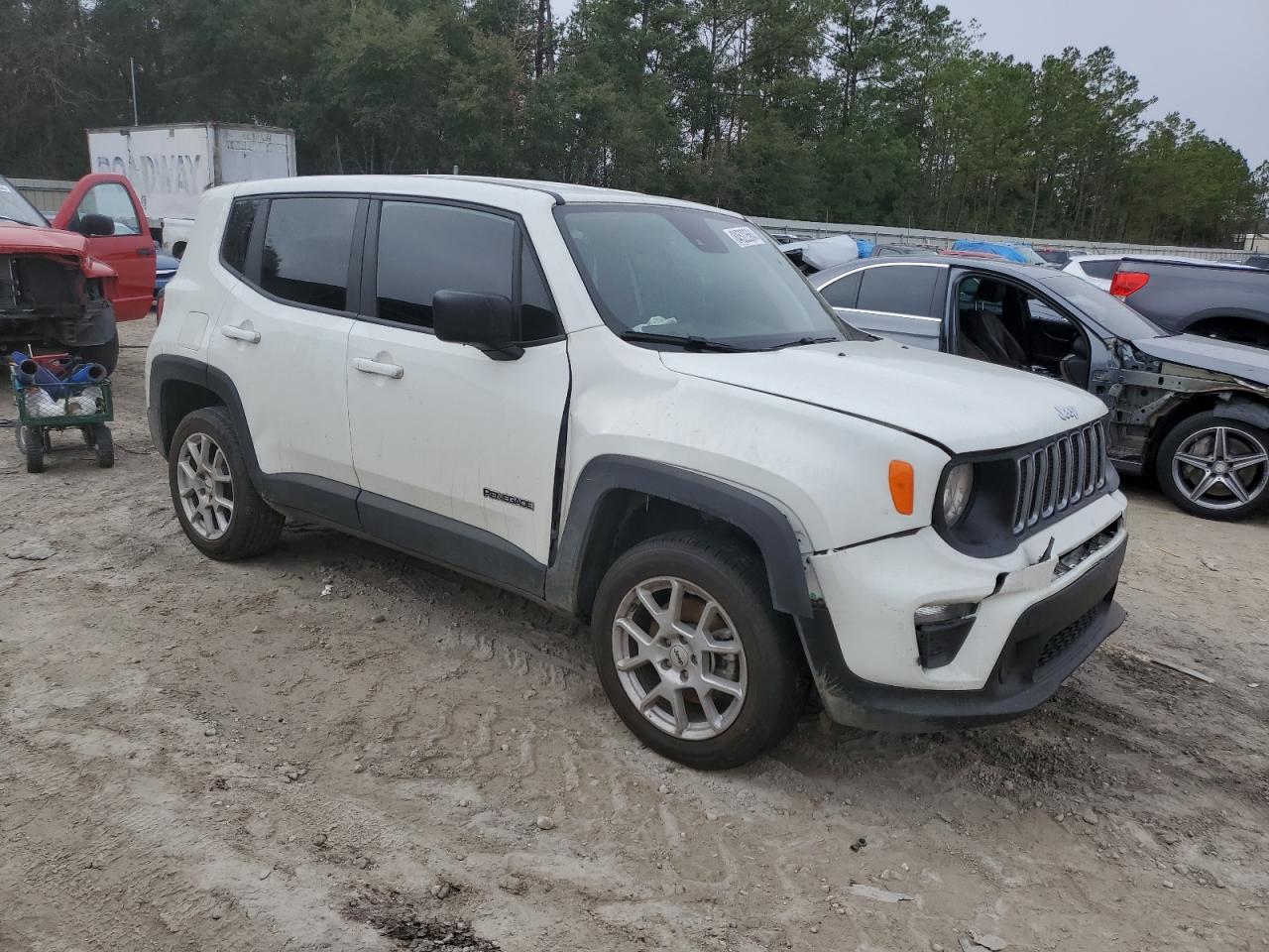 VIN ZACNJDB12PPP56141 2023 JEEP RENEGADE no.4