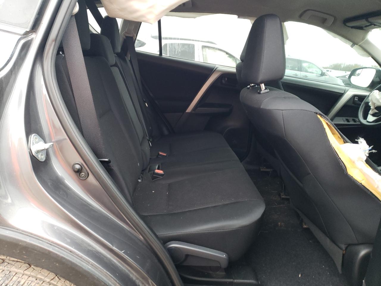 2016 Toyota RAV 4 - Image 11