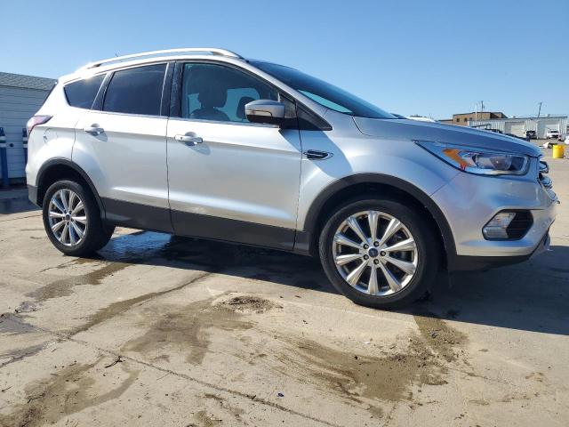  FORD ESCAPE 2017 Srebrny