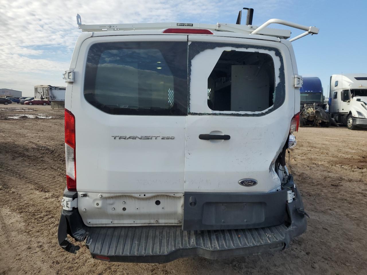 2017 Ford Transit - Image 6