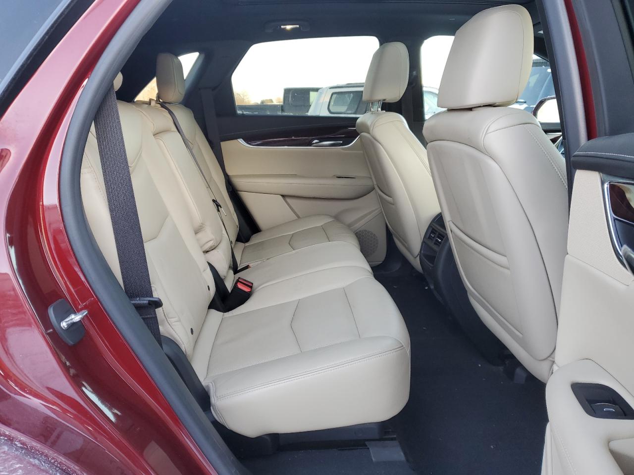 2017 Cadillac XT5 - Image 11