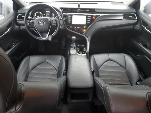  TOYOTA CAMRY 2018 Srebrny