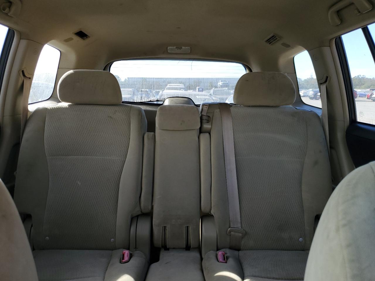 2010 Toyota Highlander - Image 10