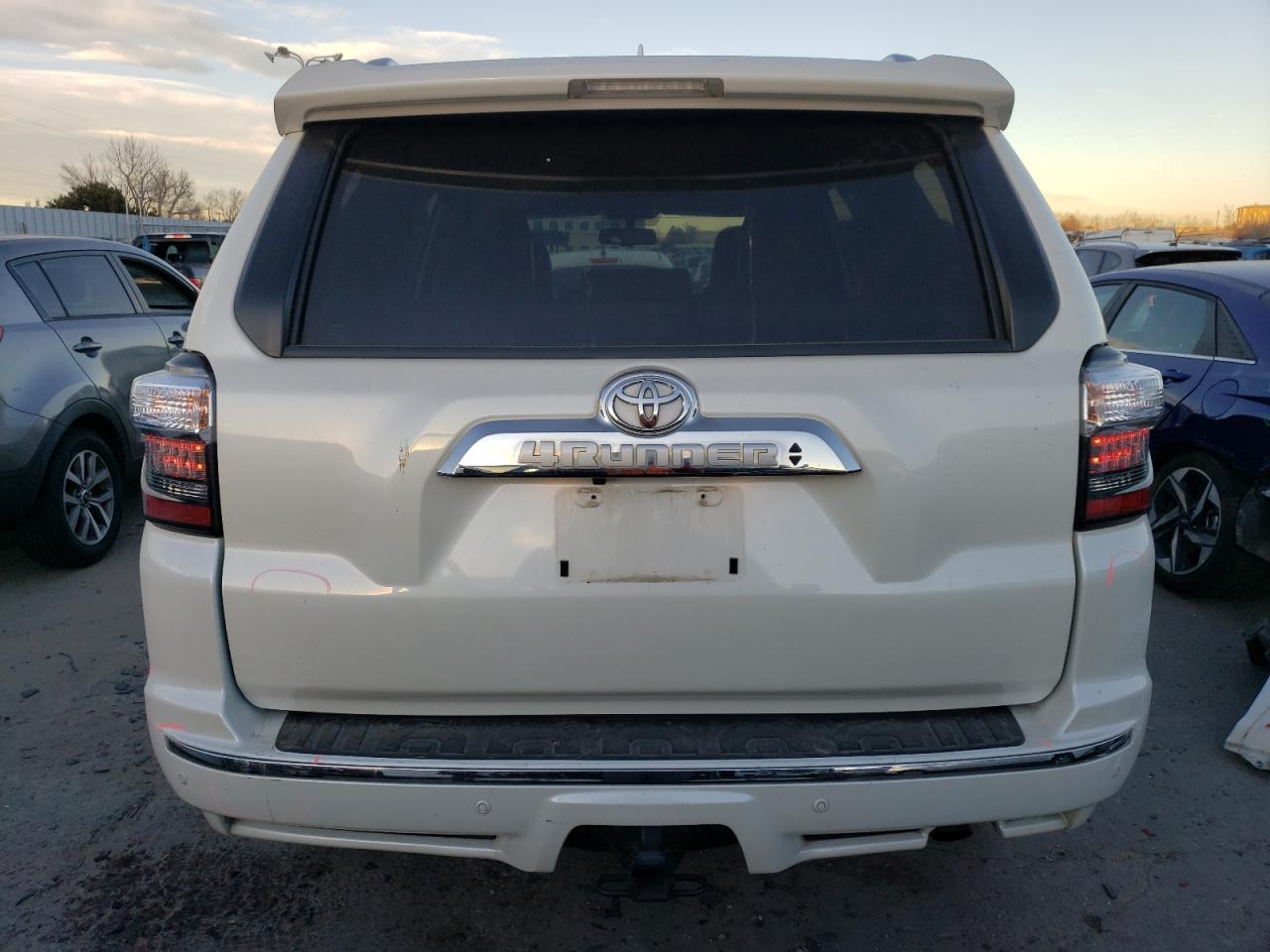 VIN JTEBU5JRXJ5515594 2018 TOYOTA 4RUNNER no.6