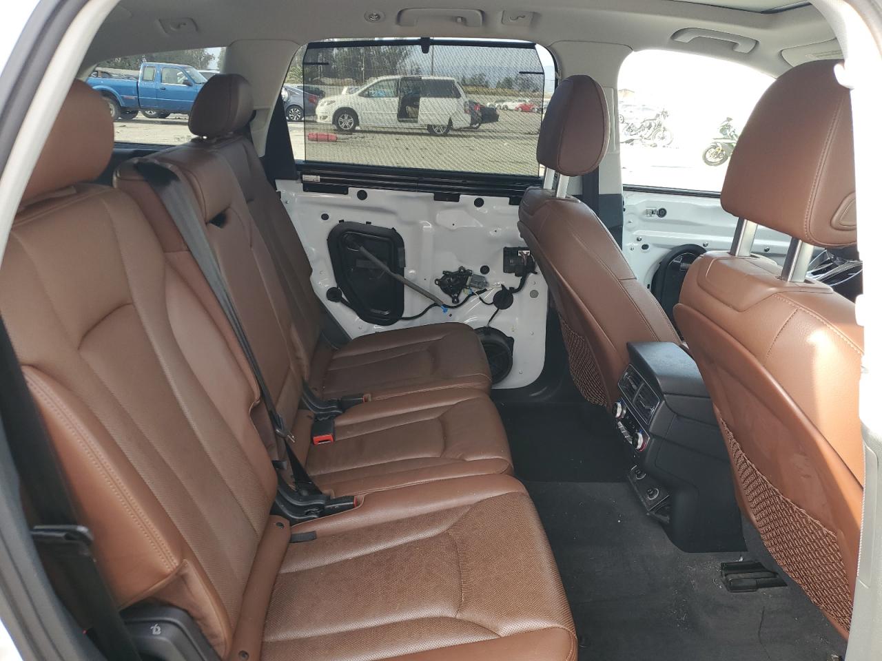 2017 Audi Q7 - Image 12