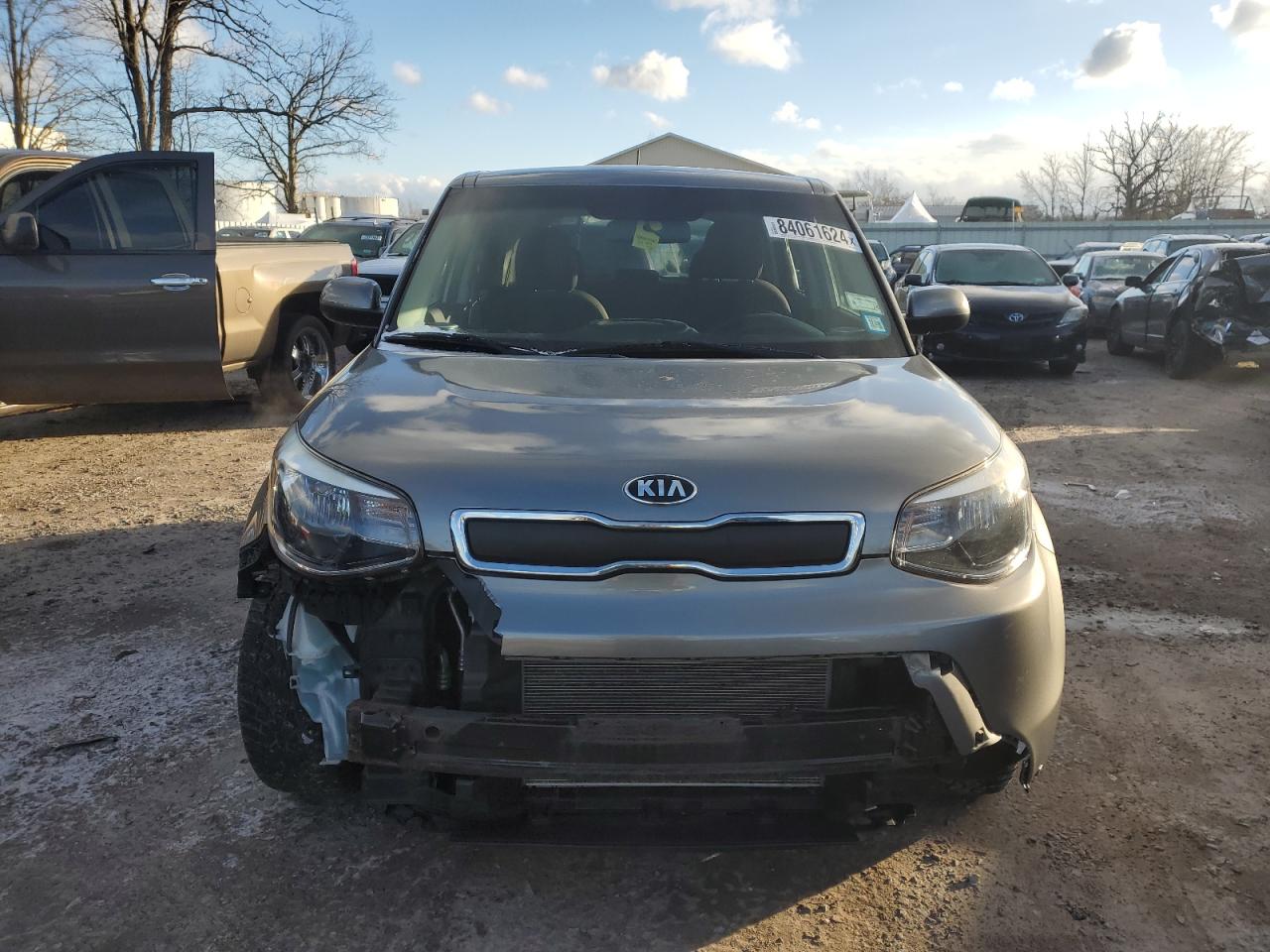 VIN KNDJN2A24G7282968 2016 KIA SOUL no.5