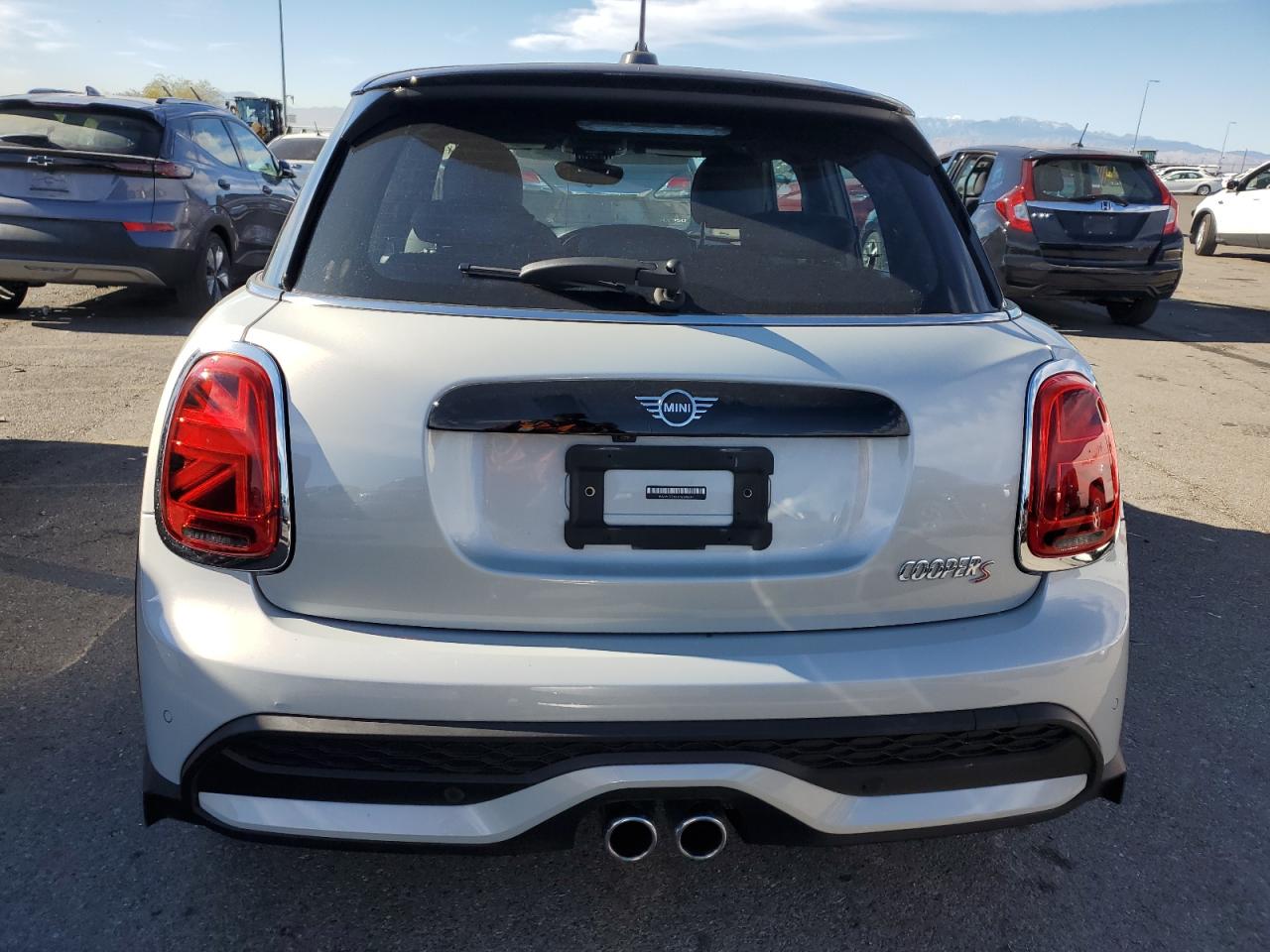 2022 MINI Cooper - Image 6
