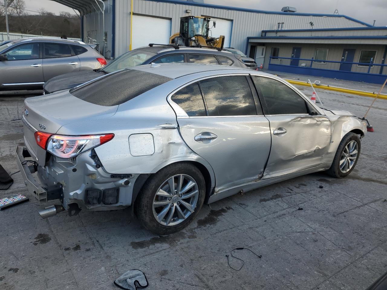 2017 Infiniti Q50 - Image 3