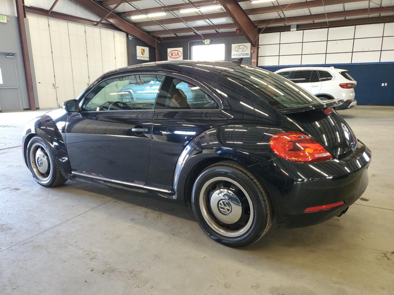 VIN 3VWF17AT4FM656780 2015 VOLKSWAGEN BEETLE no.2