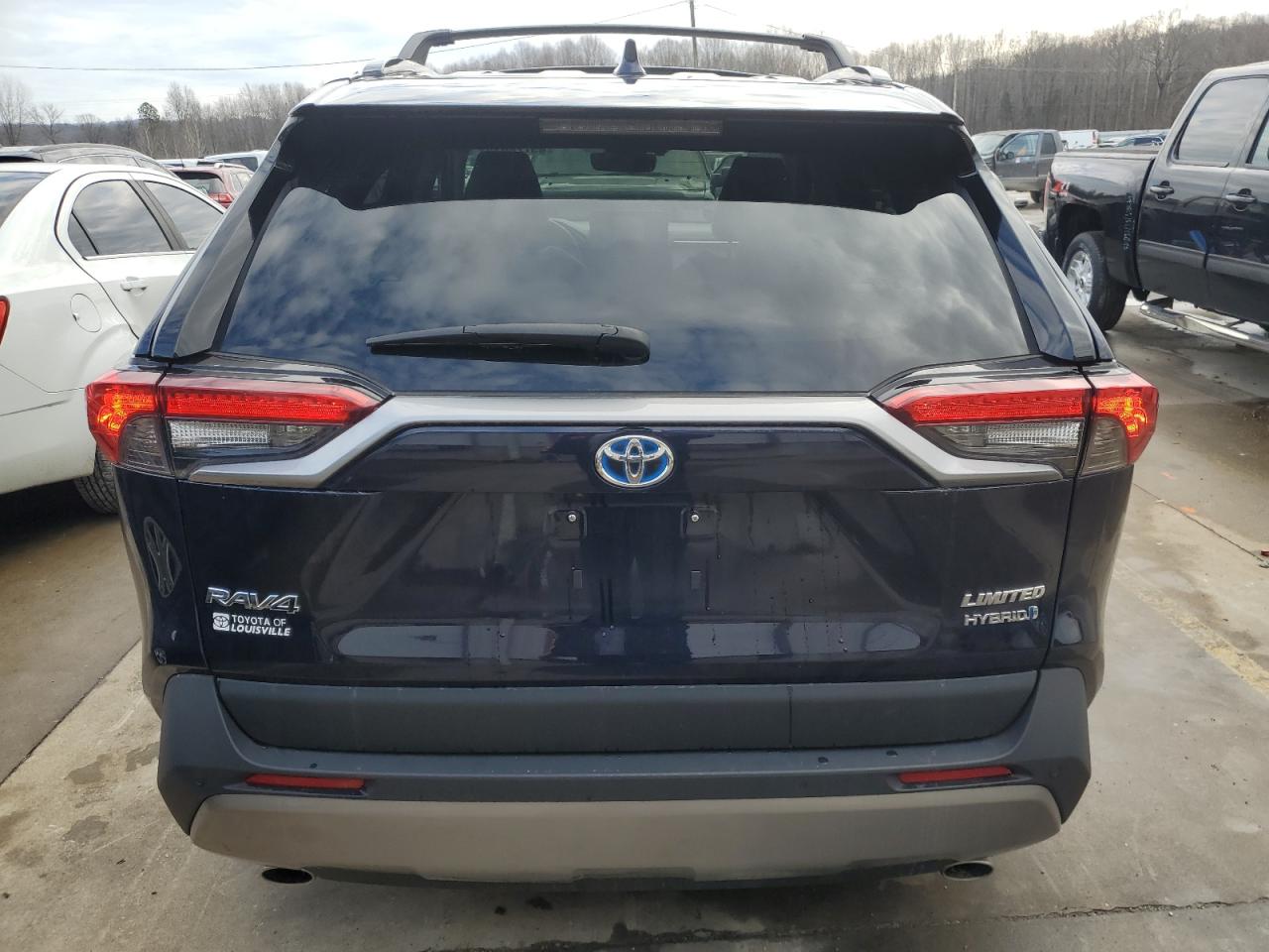 2023 Toyota RAV 4 - Image 6
