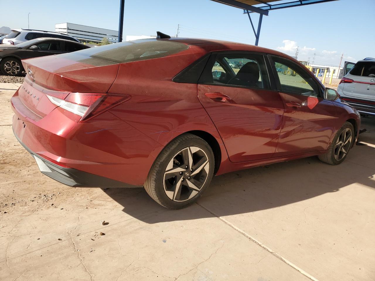 2023 Hyundai Elantra - Image 3