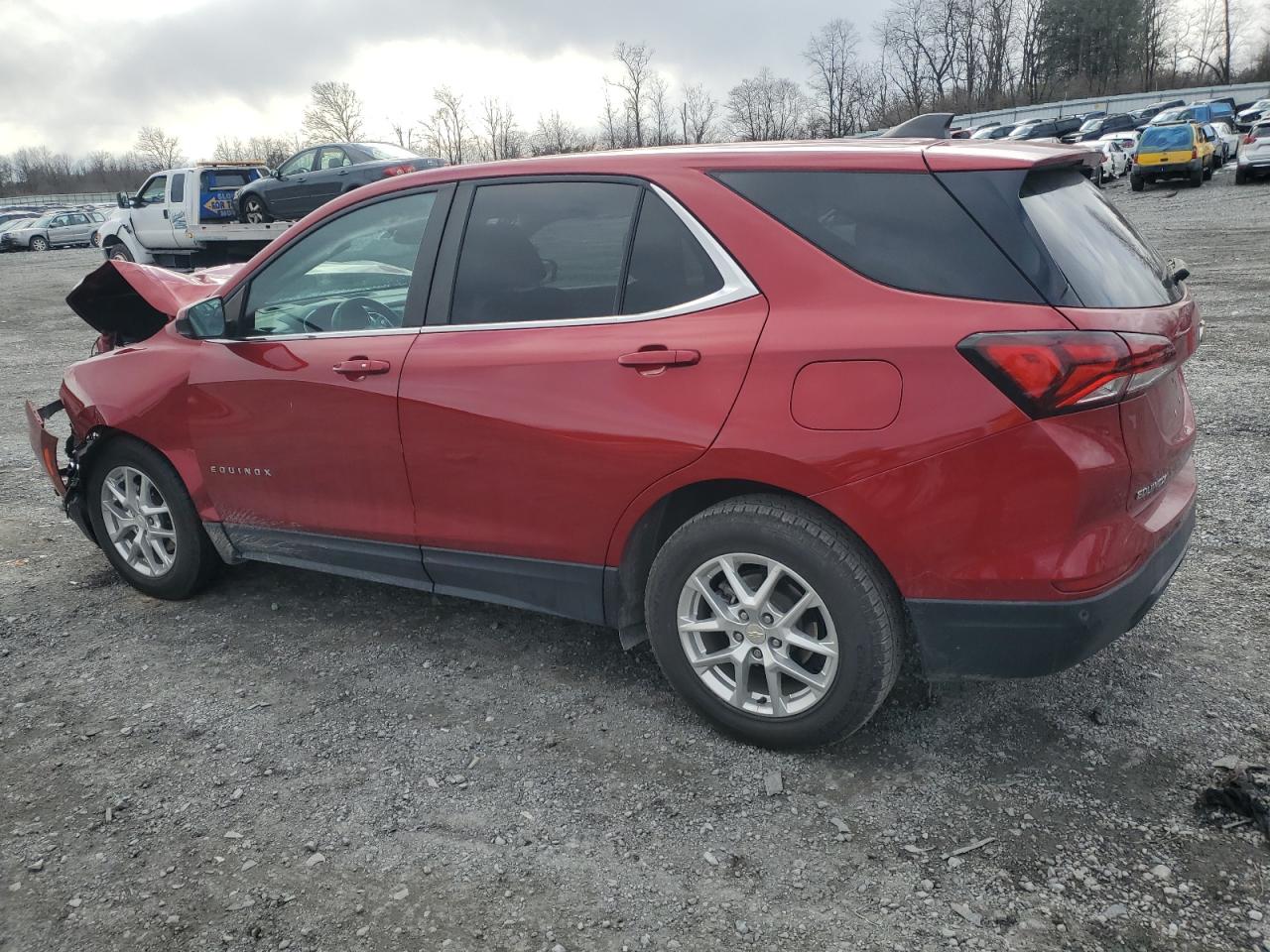 3GNAXKEV4NS105941 2022 CHEVROLET EQUINOX - Image 2