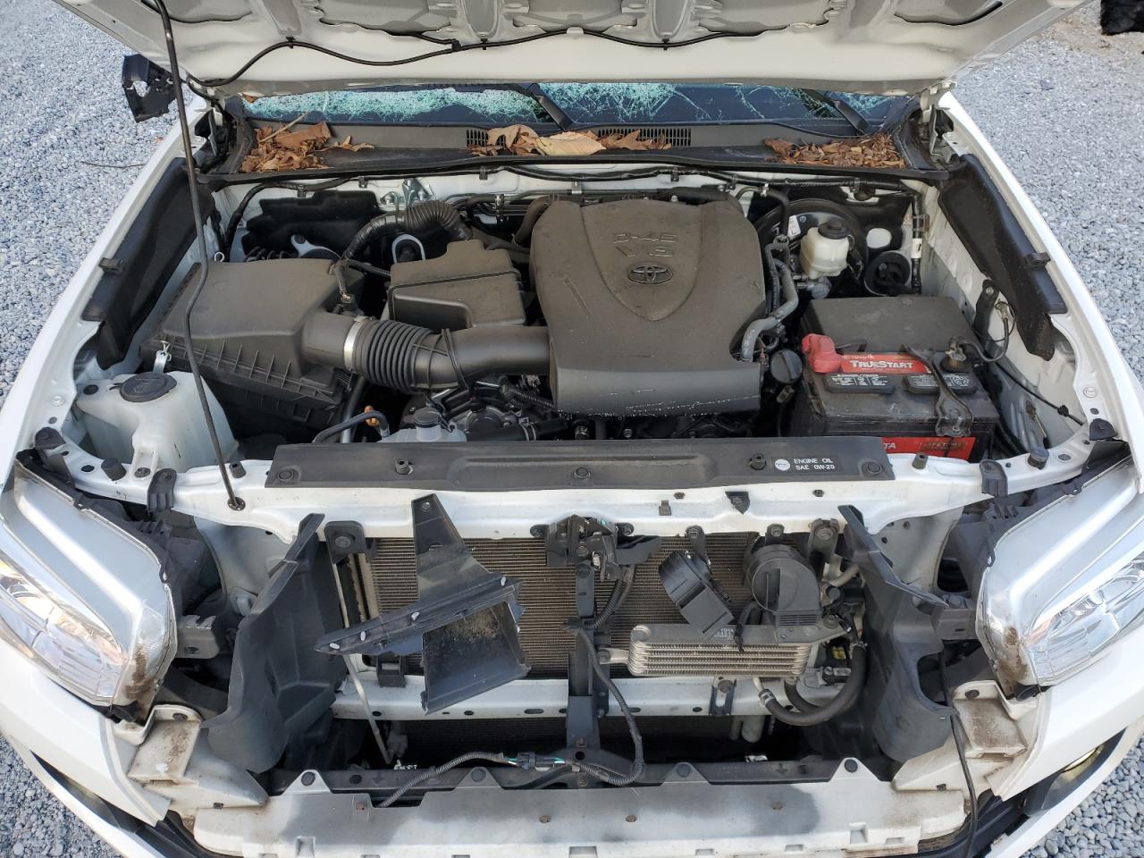 2019 Toyota Tacoma - Image 11