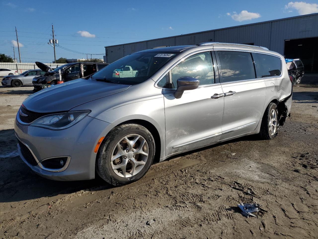 2019 Chrysler Pacifica - Image 1