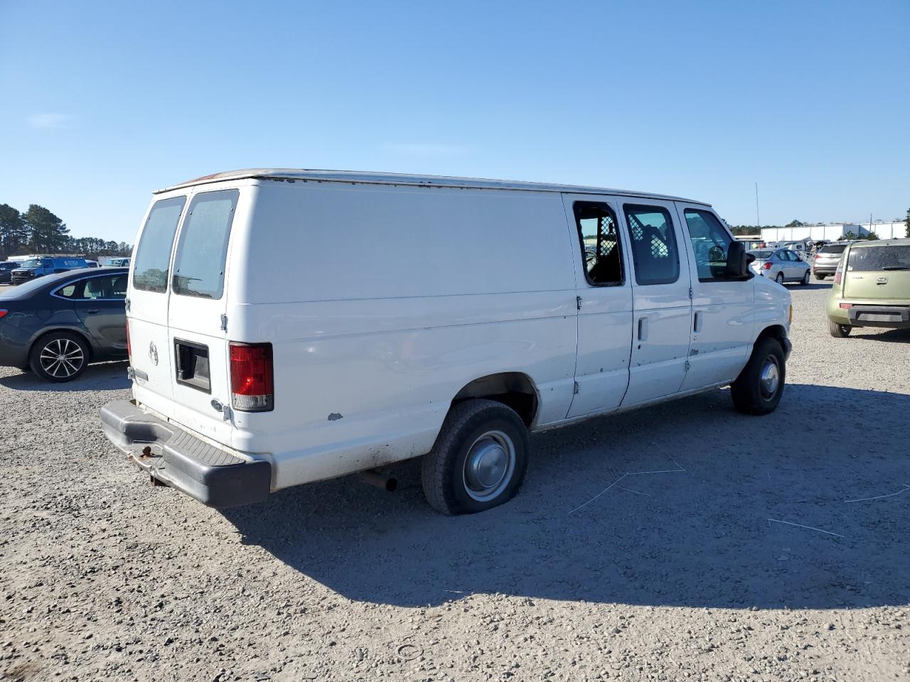 2006 Ford Econoline - Image 3