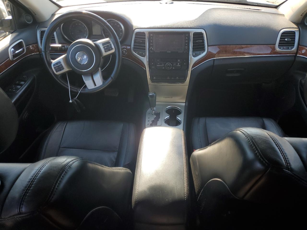 2012 Jeep Grand Cherokee - Image 8