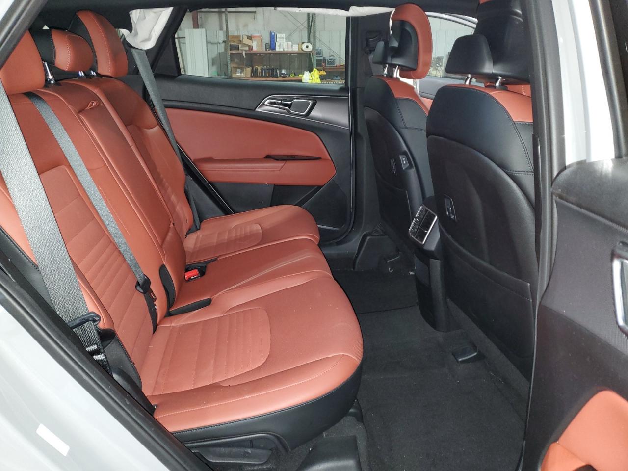 2023 Kia Sportage - Image 12