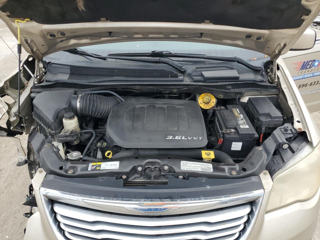 2014 Chrysler Town & Country - Image 12